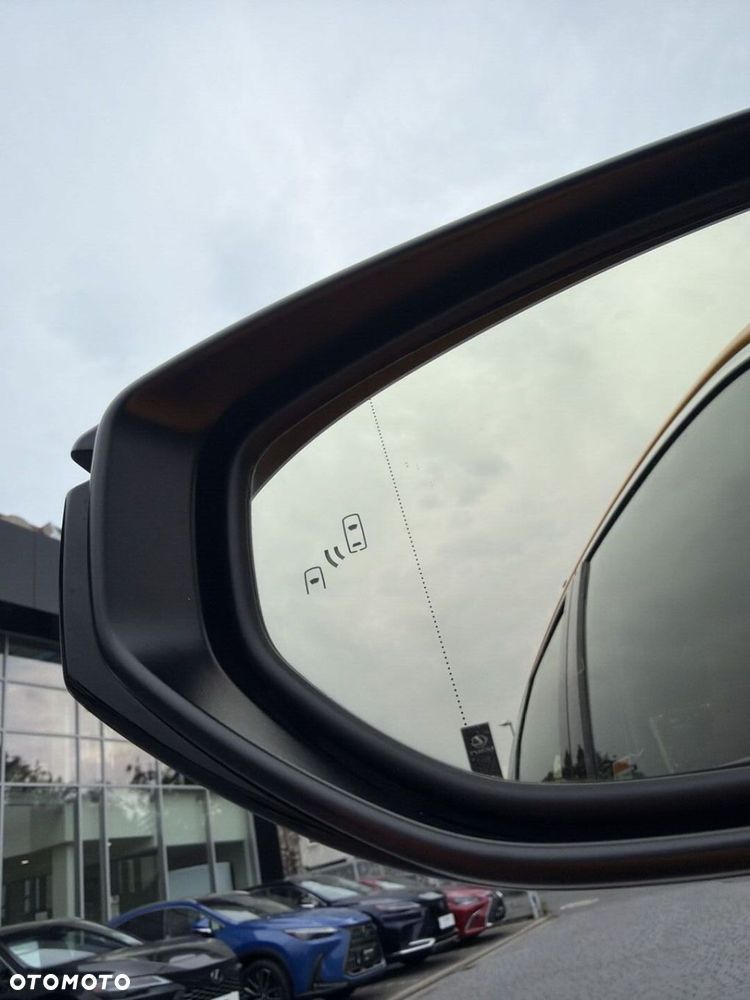 Lexus LBX 1.5 Hybrid Relax AWD - 21