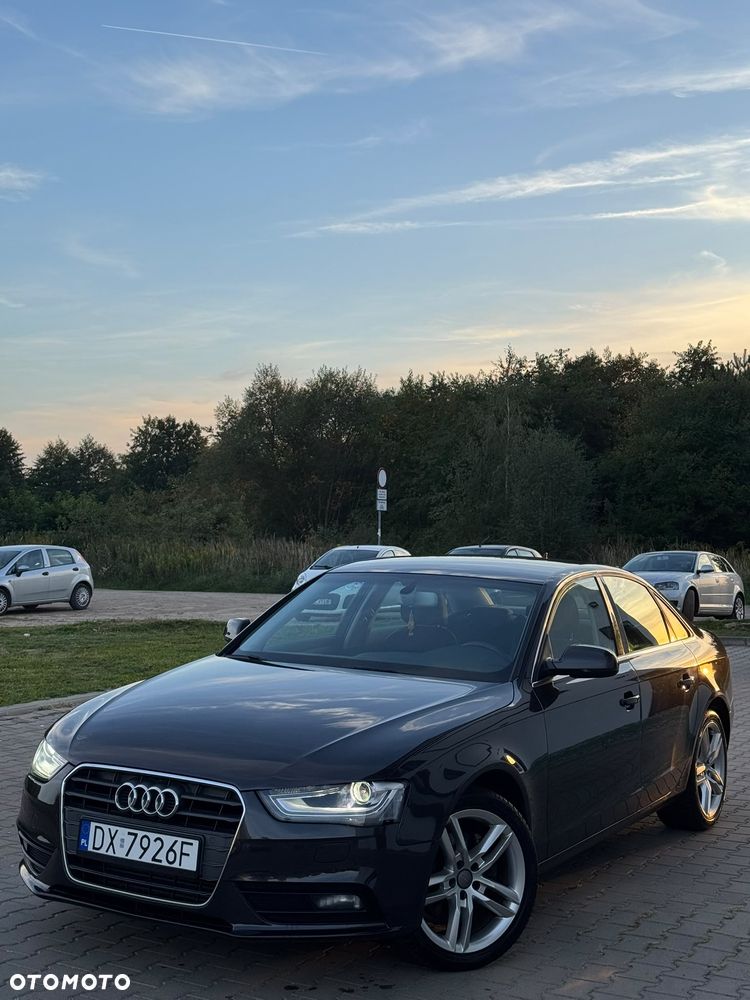 Audi A4 Limousine - 12