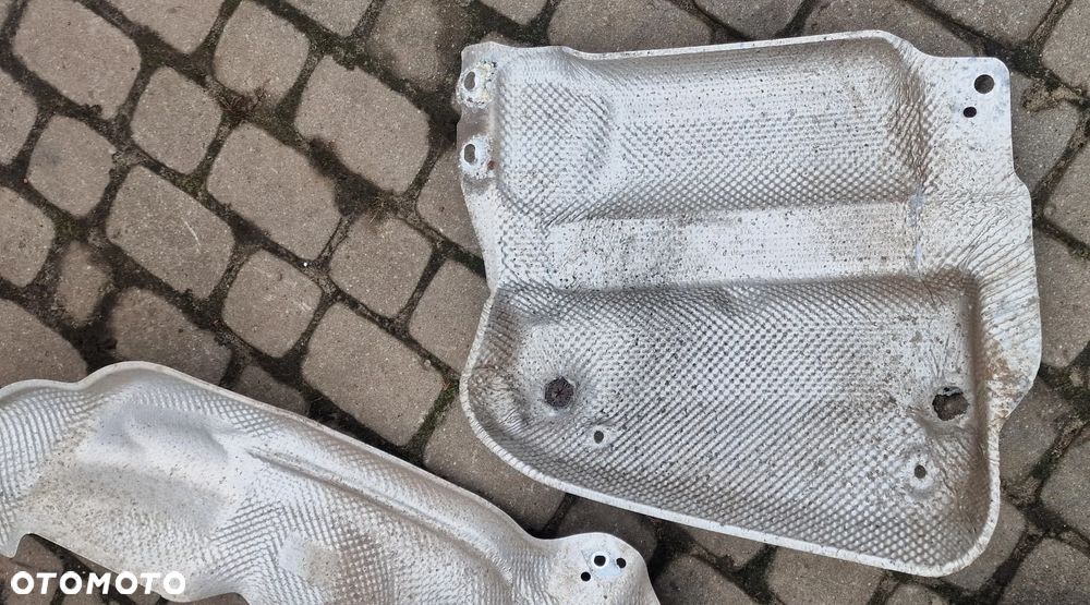 OSŁONY TERMICZNE WYDECHU KOMPLET 3C0825701C 3C0825721D 3C0825671K  VW PASSAT B7 - 3