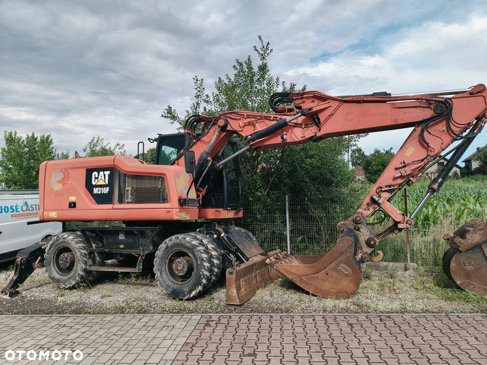 Caterpillar M316 - 6