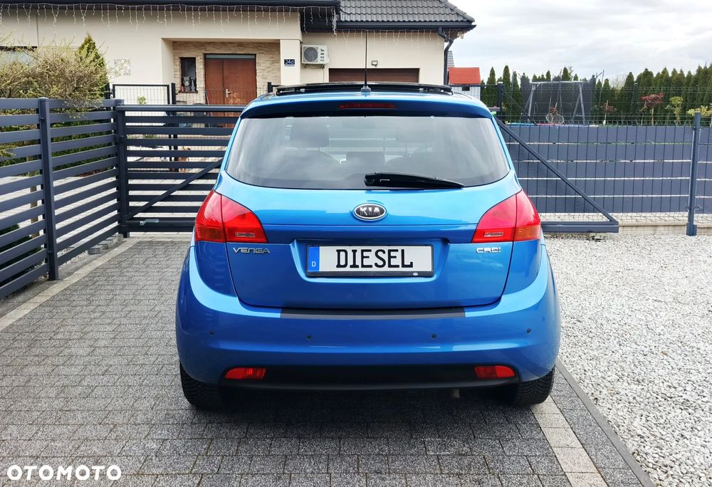 Kia Venga 1.6 CRDi 128 Business Line - 10