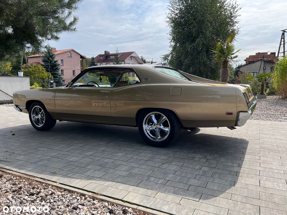 Ford Mustang - 24