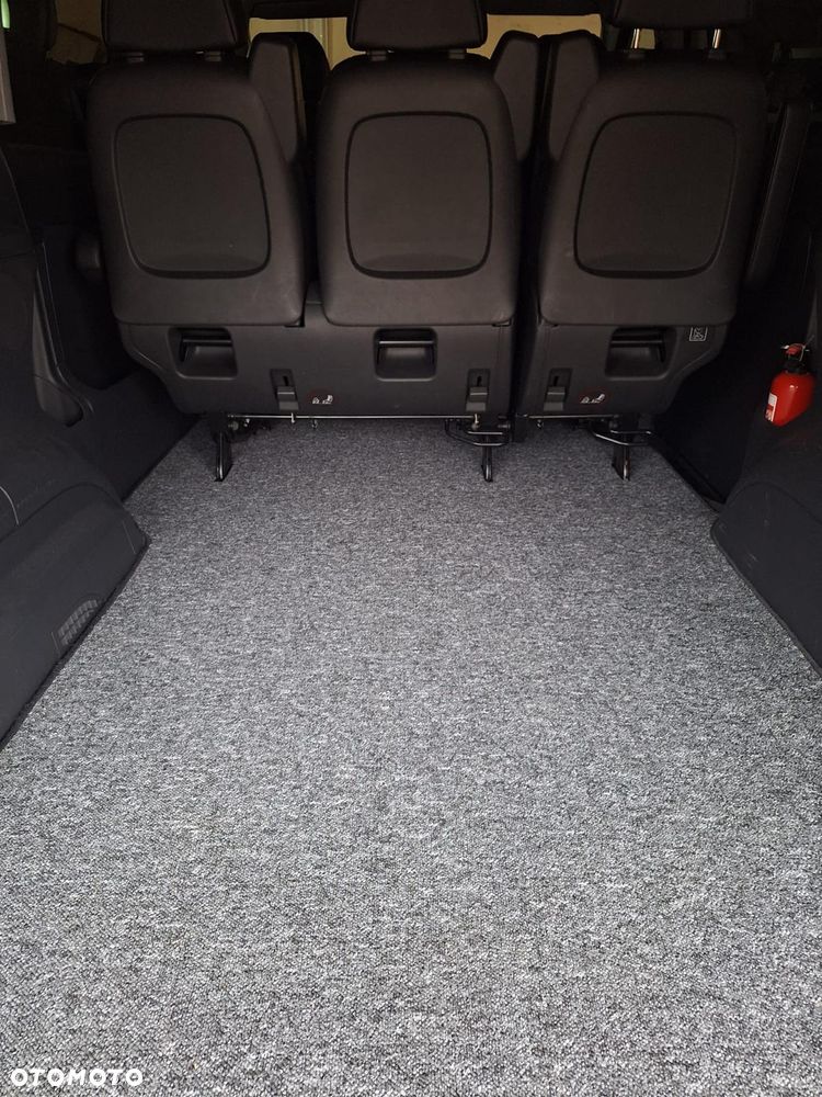 Mercedes-Benz Vito Shuttle 639.705 - 30