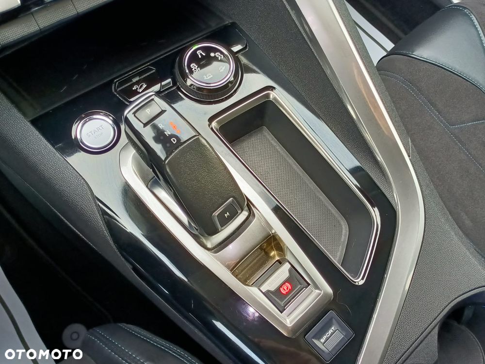 Peugeot 3008 1.2 PureTech Crossway S&S EAT6 - 32