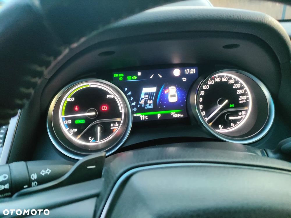Toyota Camry - 18