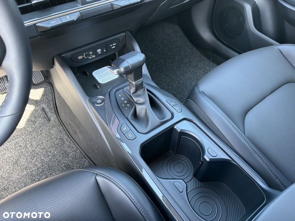 Kia K4 - 16
