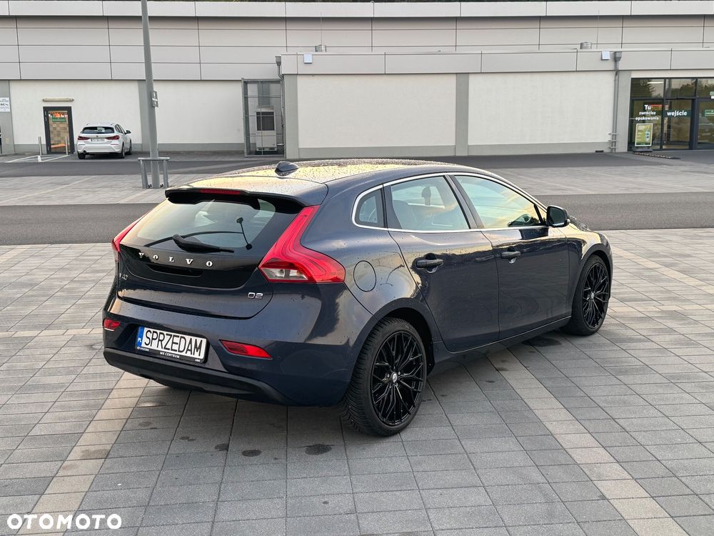Volvo V40 - 17