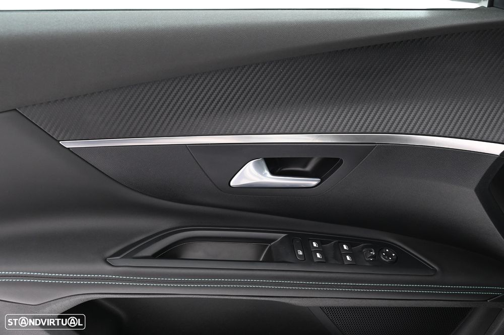 Peugeot 5008 1.2 PureTech Allure Pack EAT8 - 20