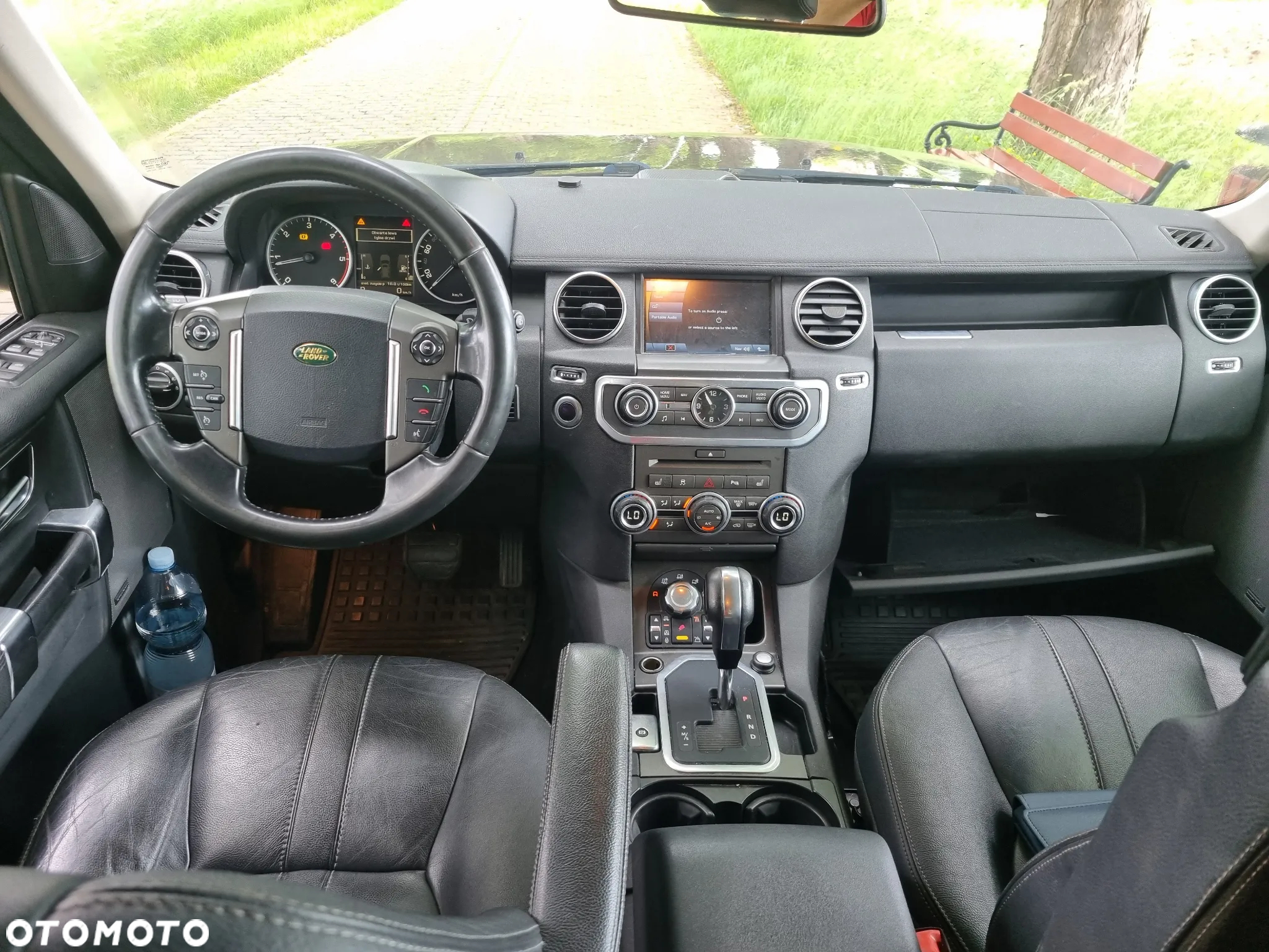 Land Rover Discovery IV 3.0D V6 HSE - 5