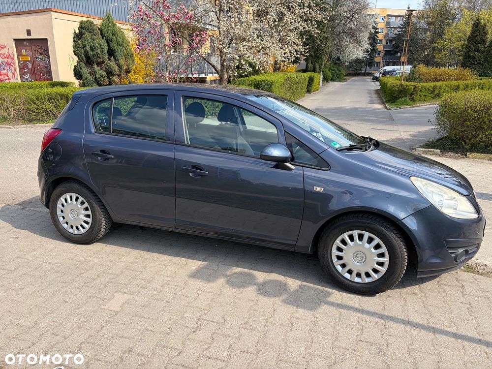 Opel Corsa 1.2 16V Essentia - 4