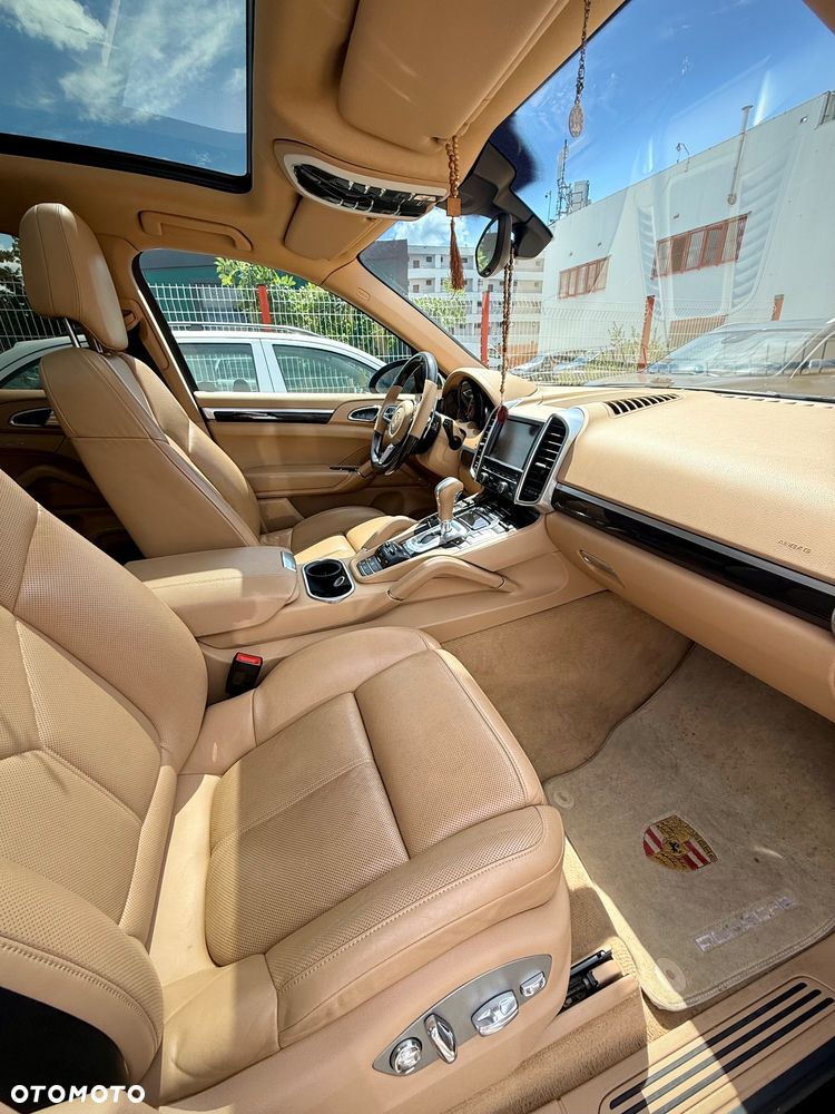 Porsche Cayenne Diesel Platinum Edition - 7