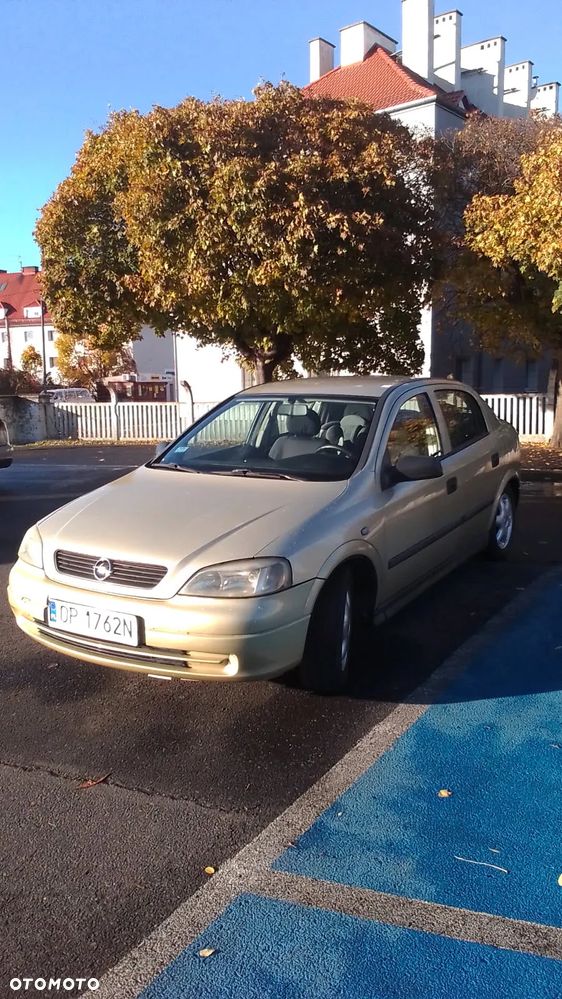 Opel Astra - 4