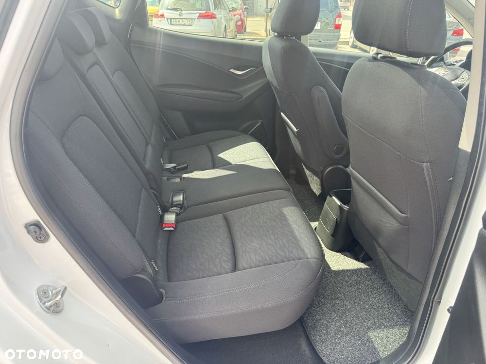 Hyundai ix20 1.4 Premium - 9