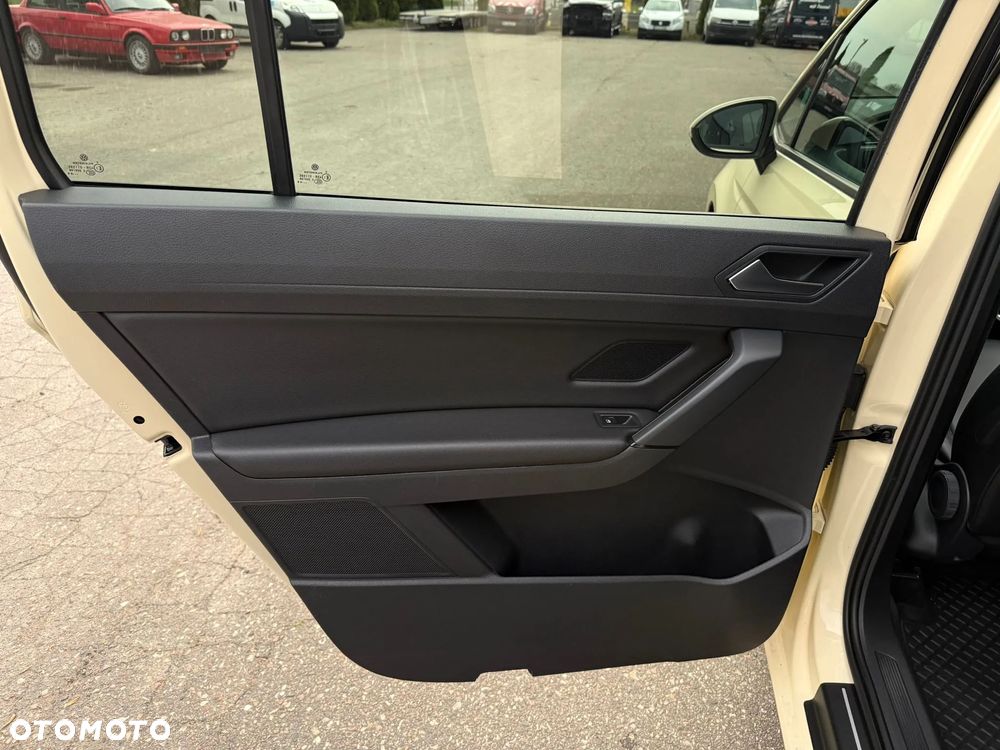 Volkswagen Touran 2.0 TDI SCR DSG Comfortline - 14