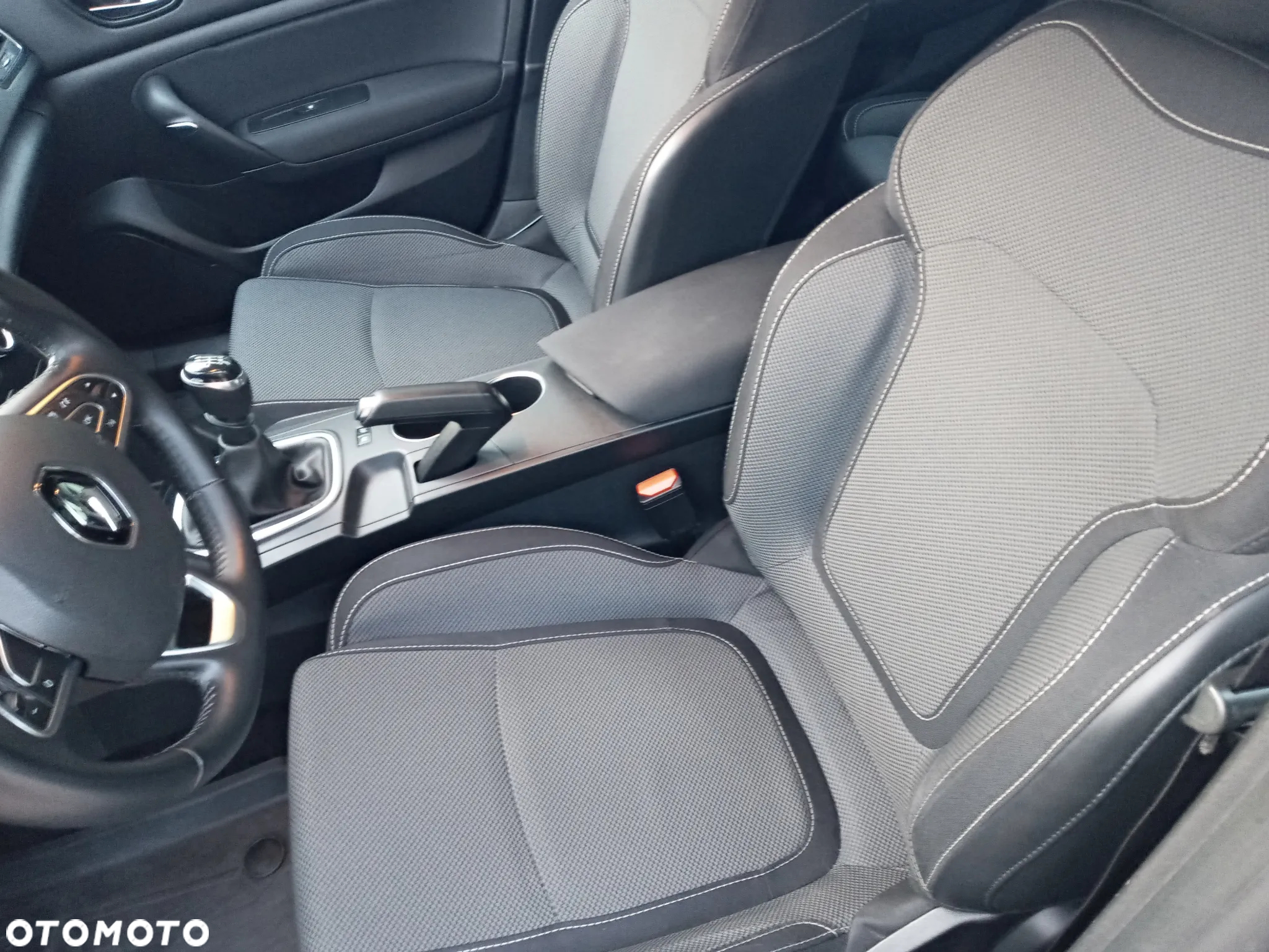 Renault Megane 1.3 TCe FAP Business - 17