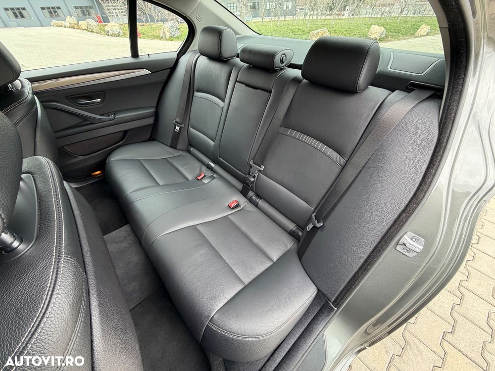 BMW Seria 5 520d xDrive Aut. Modern Line - 7