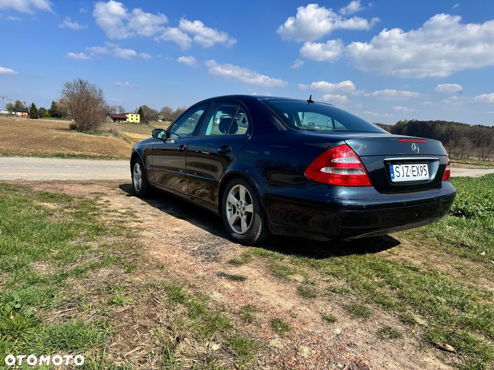 Mercedes-Benz Klasa E 200 Kompressor Classic - 14