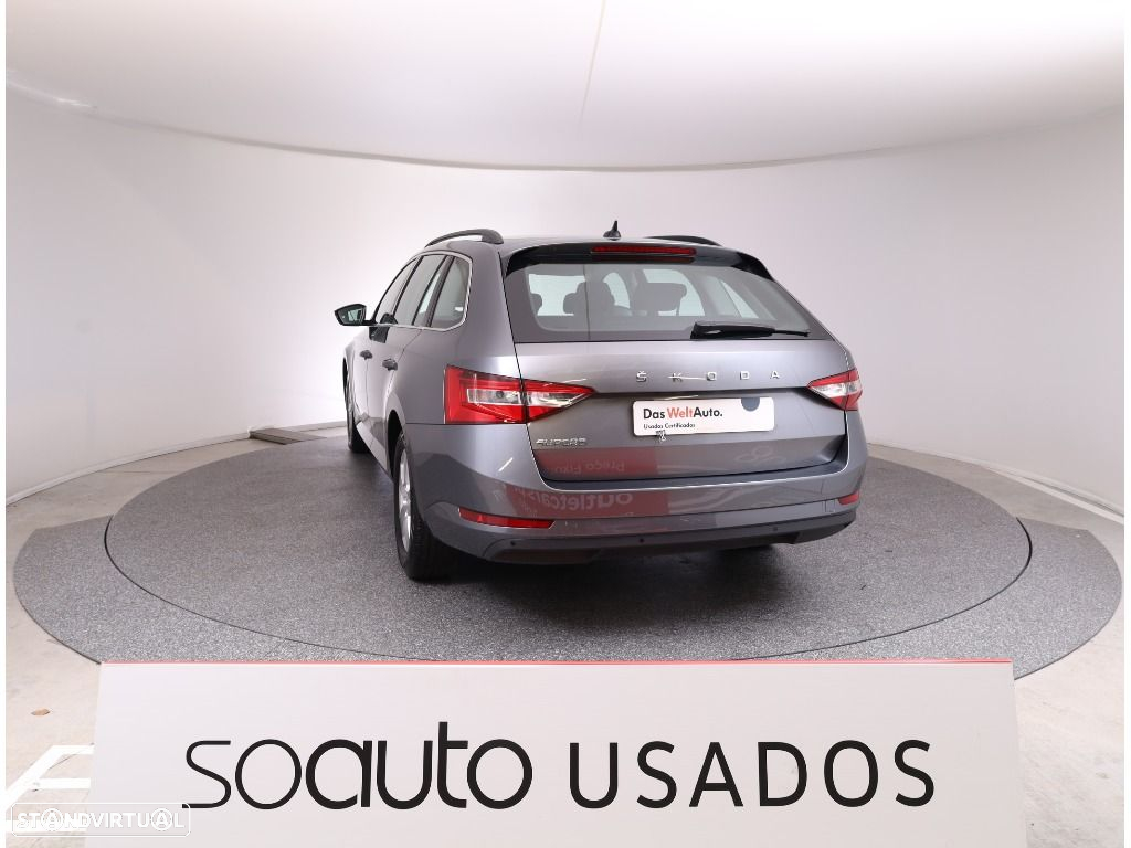 Skoda Superb Break - 10