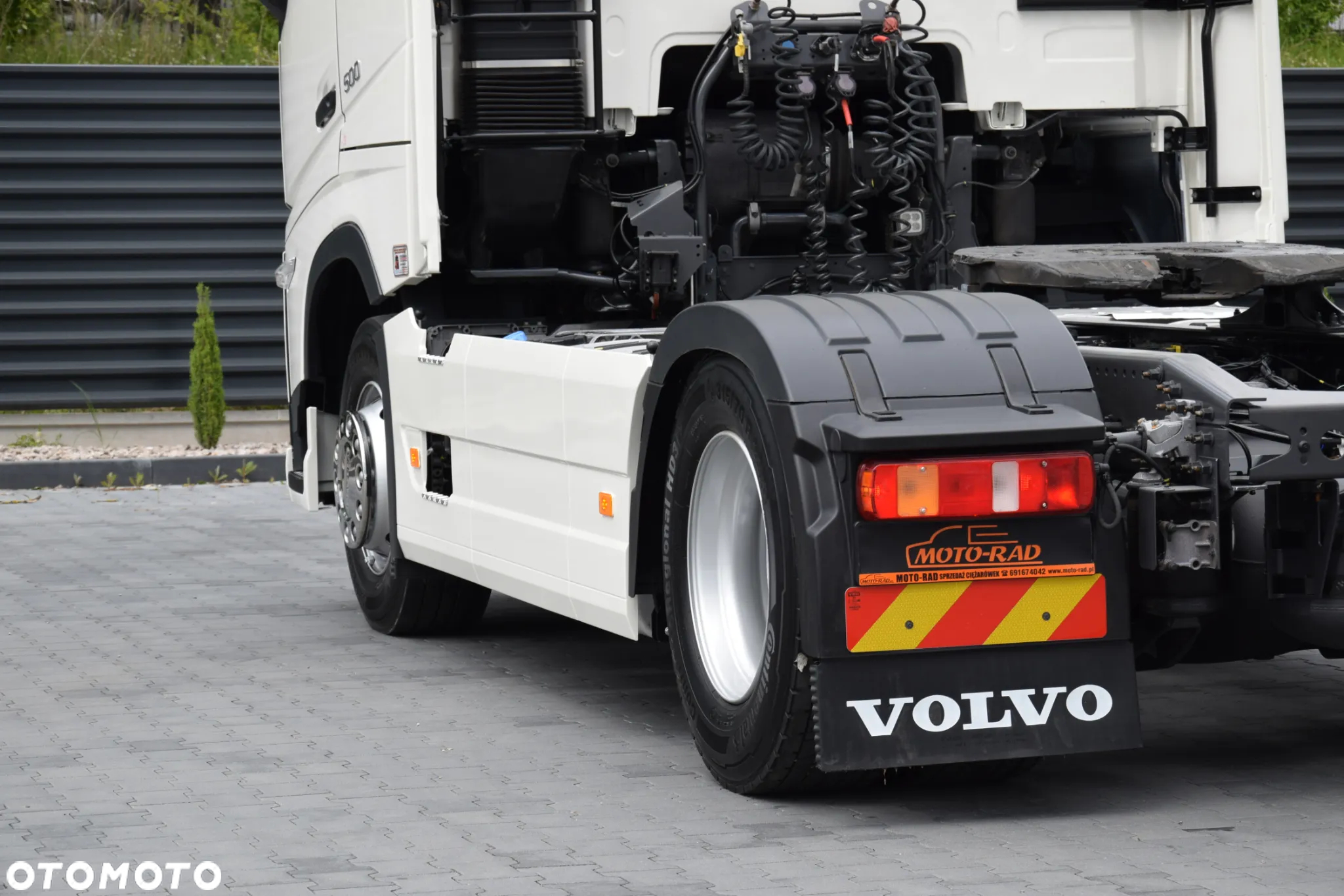 Volvo FH500 / EURO 6 / NOWY MODEL / KLIMATYZACJA POSTOJOWA / ACC / LEDY / 2 ZBIORNIKI PALIWA / FULL SPILERY / 2022 / NISKI PRZEBIEG / SERWISOWANY / SPROWADZONY - 12