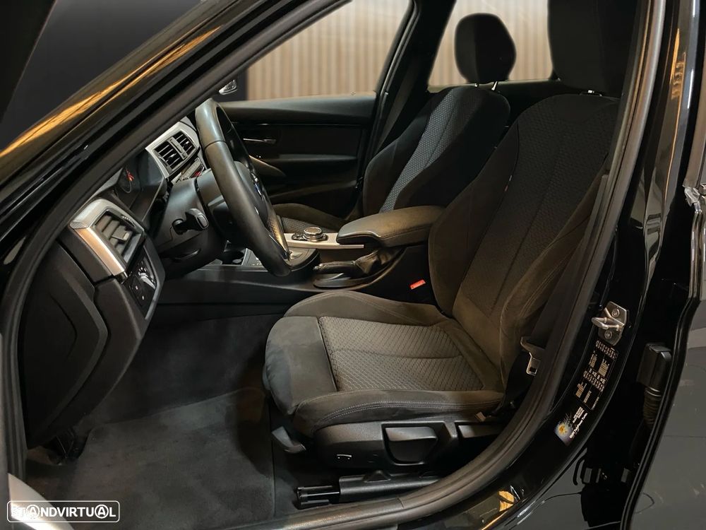 BMW 320 d Pack M Auto - 8