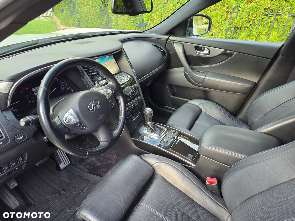 Infiniti QX70 3.0d S Premium - 24