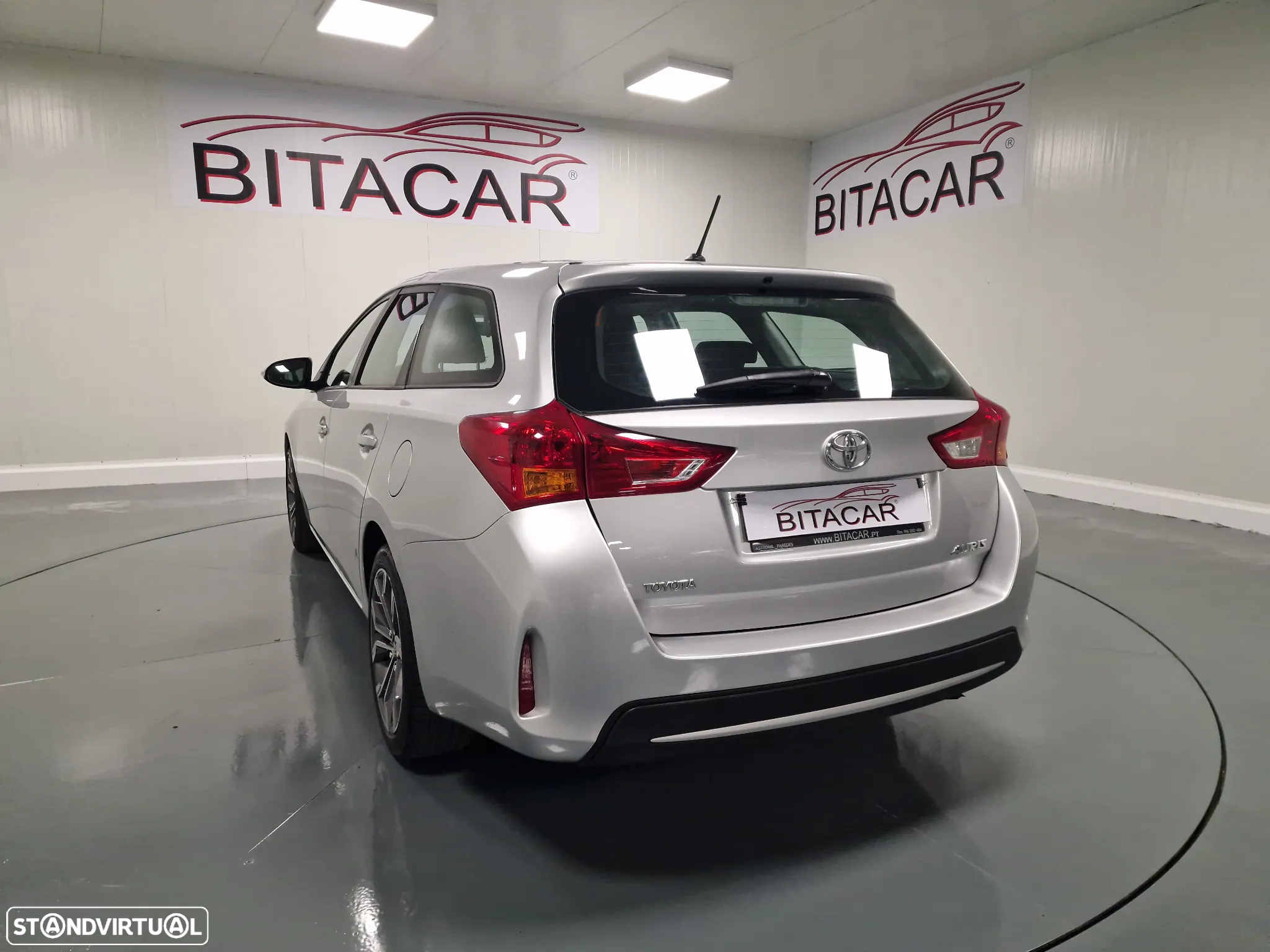 Toyota Auris Touring Sports 1.4 D-4D Comfort+J16 - 17