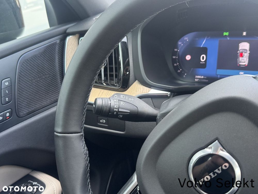 Volvo XC 60 - 25