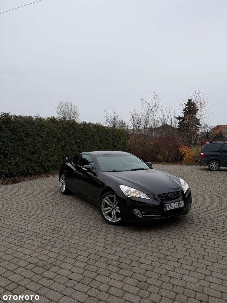 Hyundai Genesis Coupe 2.0 TCI Executive - 2