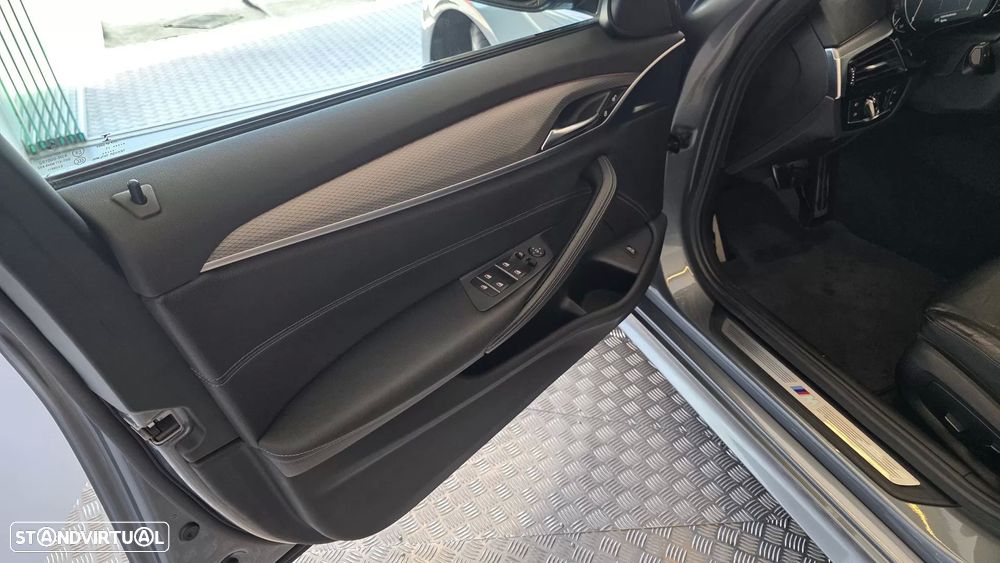 BMW 520 d Pack M Auto - 37