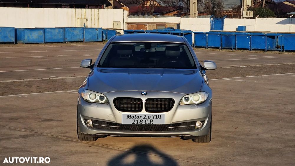 BMW Seria 5 525d xDrive AT - 2