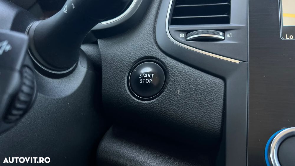Renault Megane BLUE dCi 115 EDC BUSINESS EDITION - 21