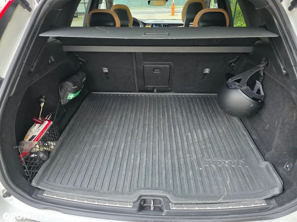 Volvo XC 60 T5 AWD Inscription - 8