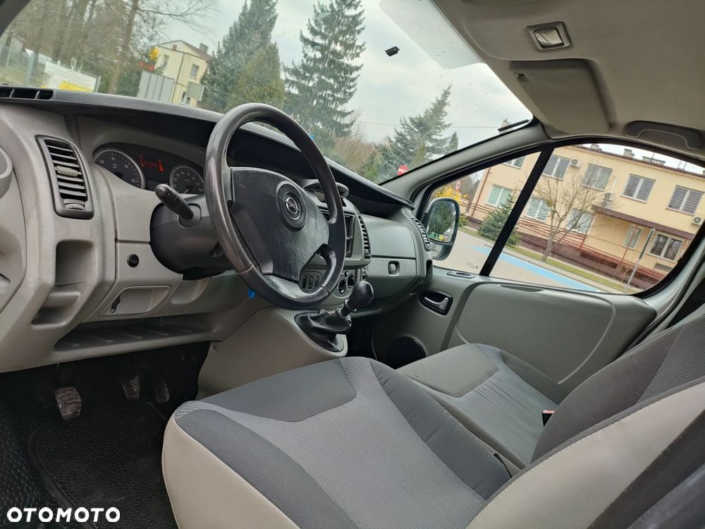 Opel Vivaro - 13