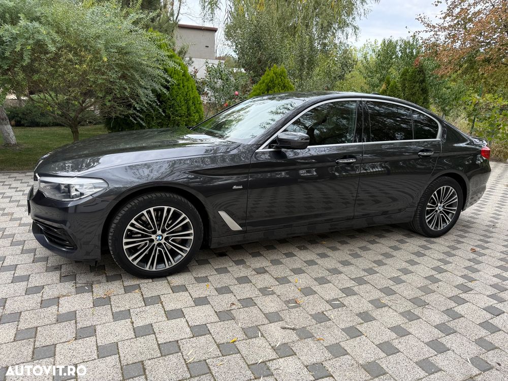 BMW Seria 5 530d Aut. Sport Line - 13
