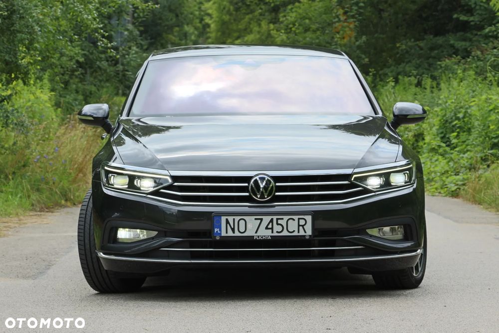 Volkswagen Passat 1.5 TSI EVO Elegance DSG - 2