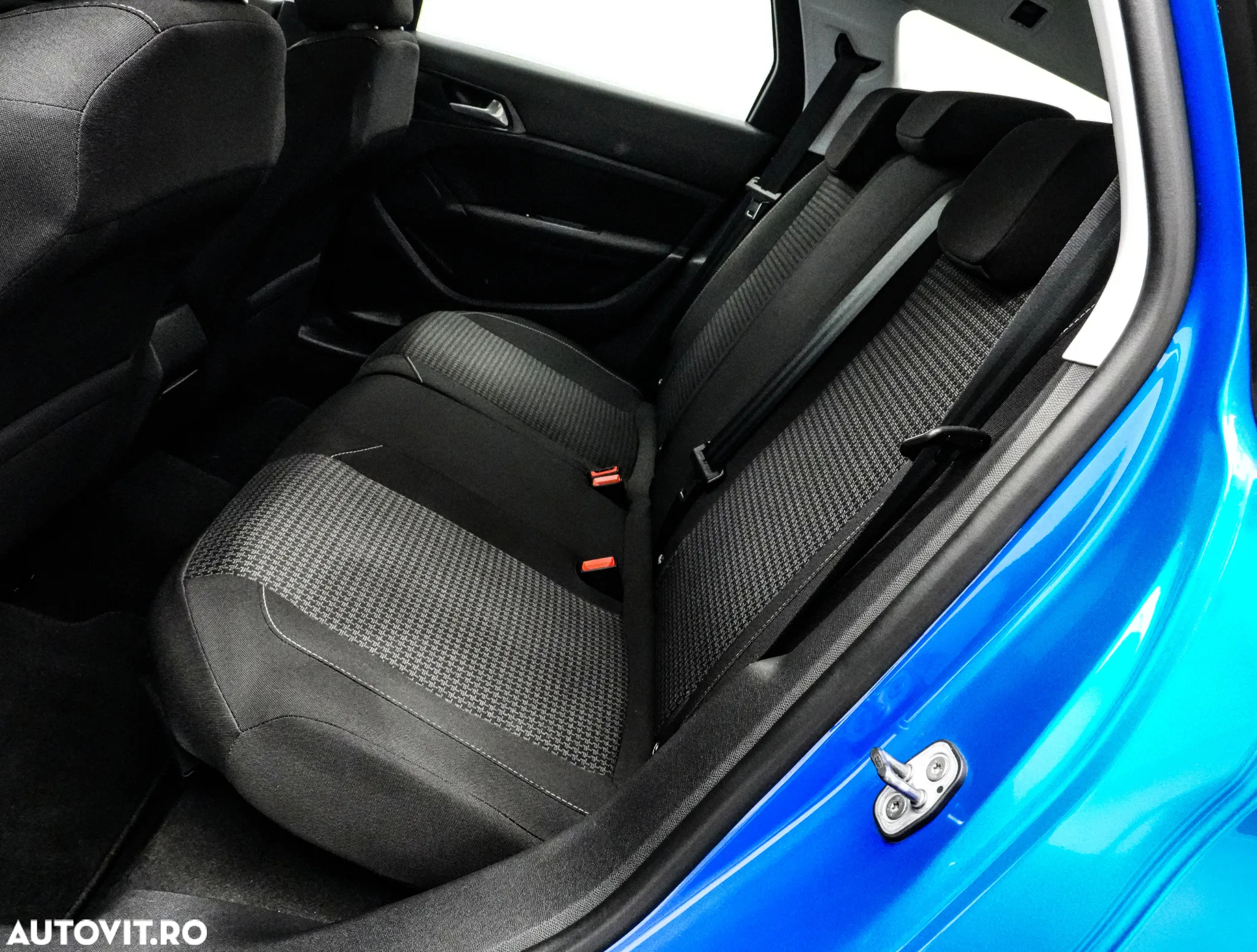 Peugeot 308 SW 1.5L BlueHDI EAT8 Allure Pack - 16