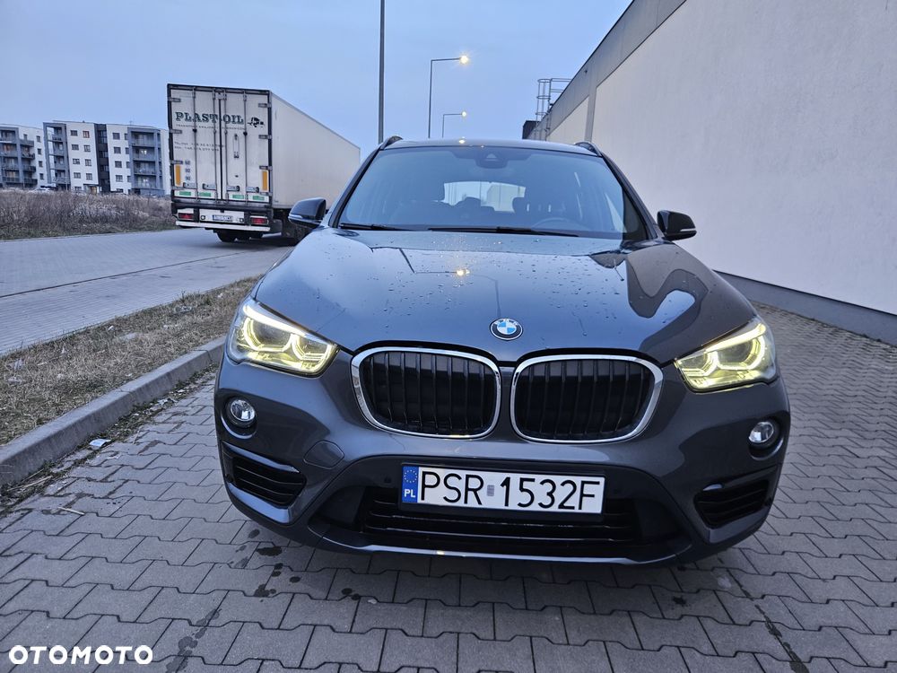 BMW X1 sDrive18d xLine sport - 40