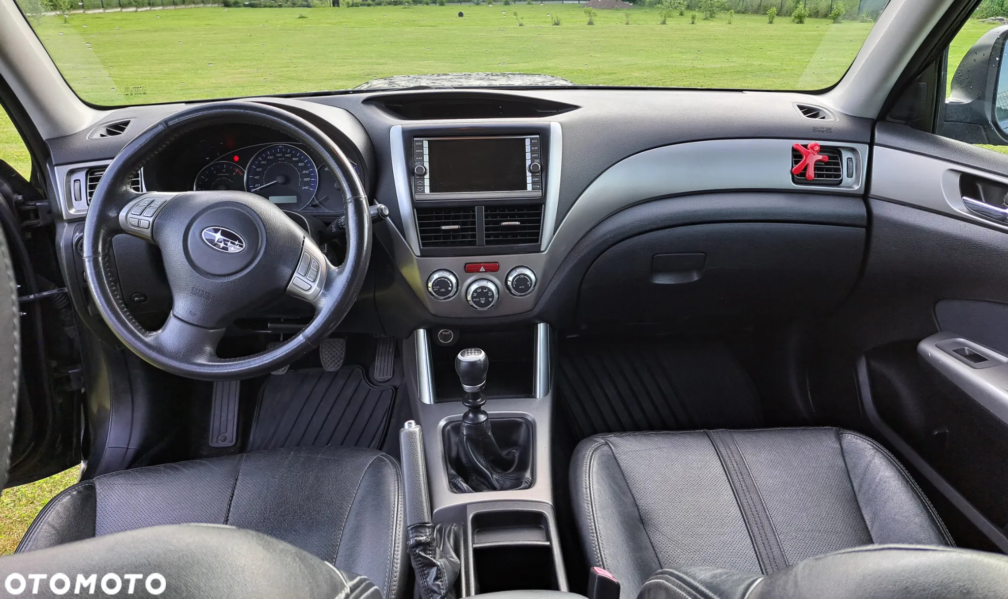 Subaru Forester 2.0D Platinum - 11