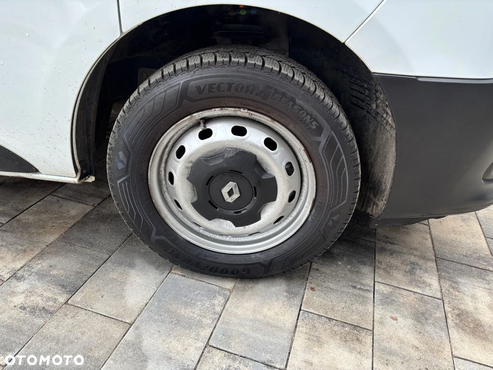 Renault Trafic - 22