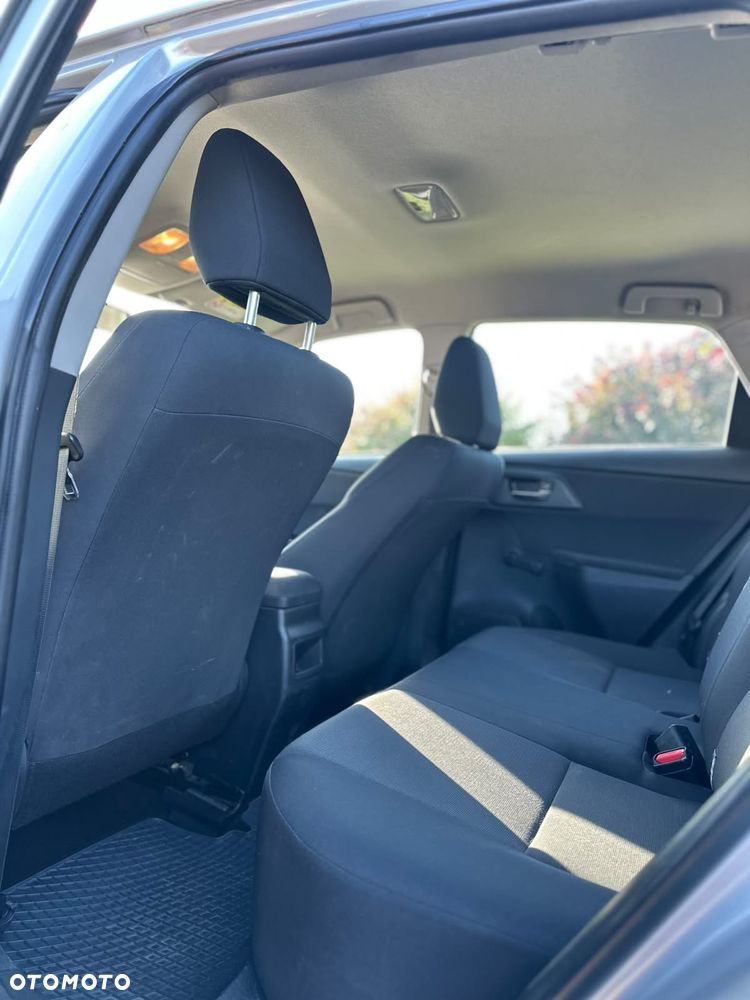 Toyota Auris - 11