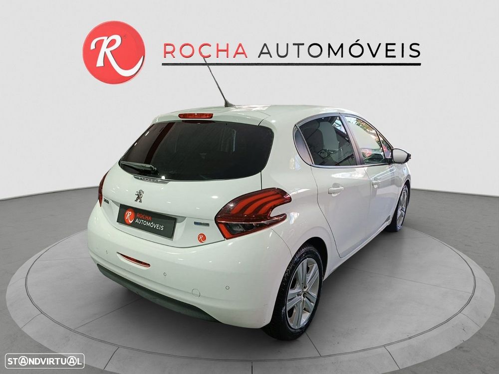 Peugeot 208 1.2 PureTech Allure - 4