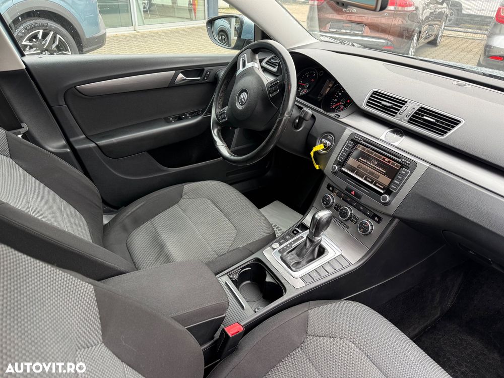 Volkswagen Passat Variant 2.0 TDI BlueMotion Technology DSG Highline - 5