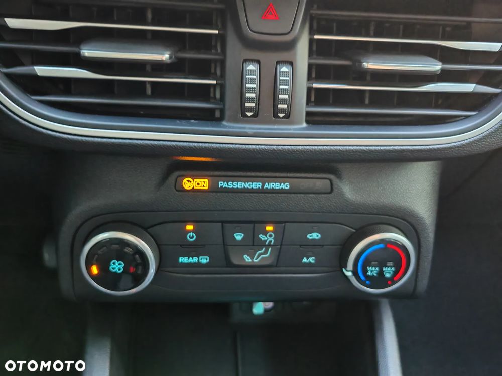 Ford Focus ver-1-5-ecoblue-trend-edition - 21