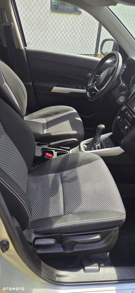 Suzuki Vitara 1.6 Elegance 2WD - 10