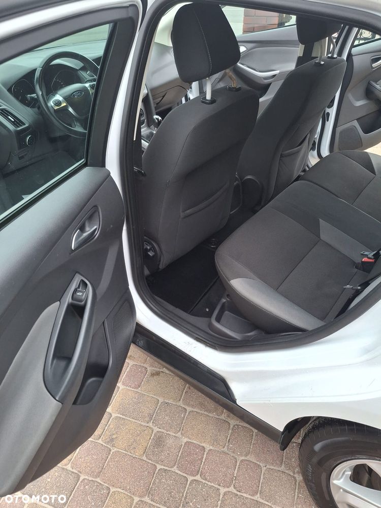 Ford Focus 1.6 TDCi Ambiente - 11