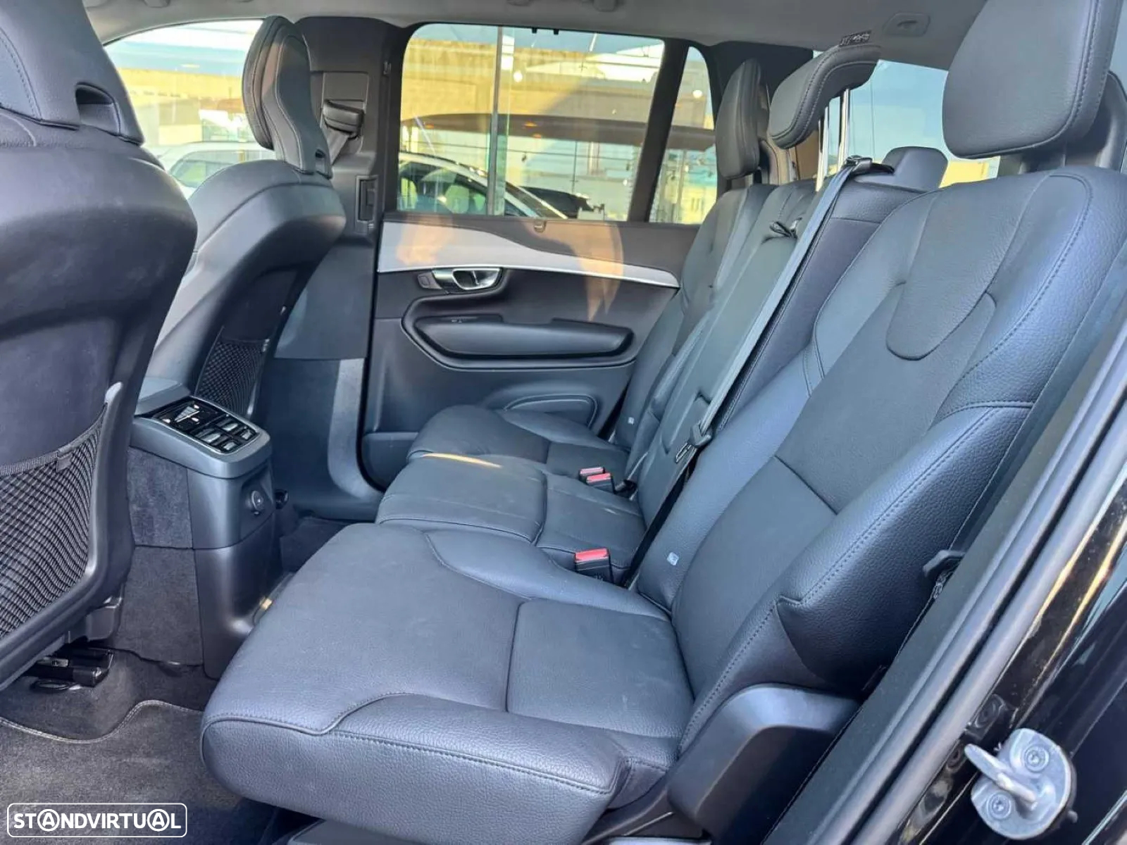 Volvo XC 90 2.0 T8 PHEV Plus Dark AWD - 6