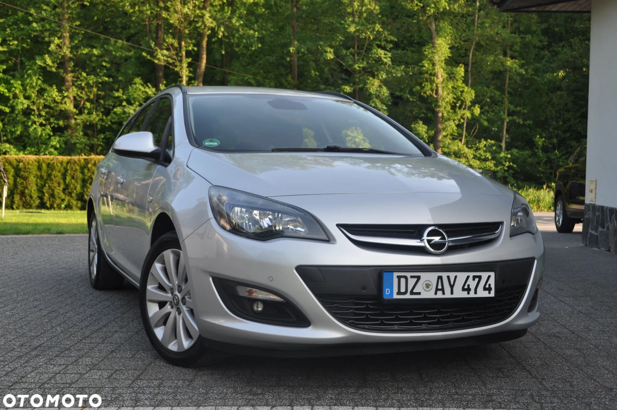 Opel Astra IV 1.4 T Cosmo - 1