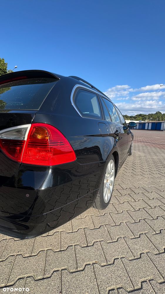 BMW Seria 3 325i - 9