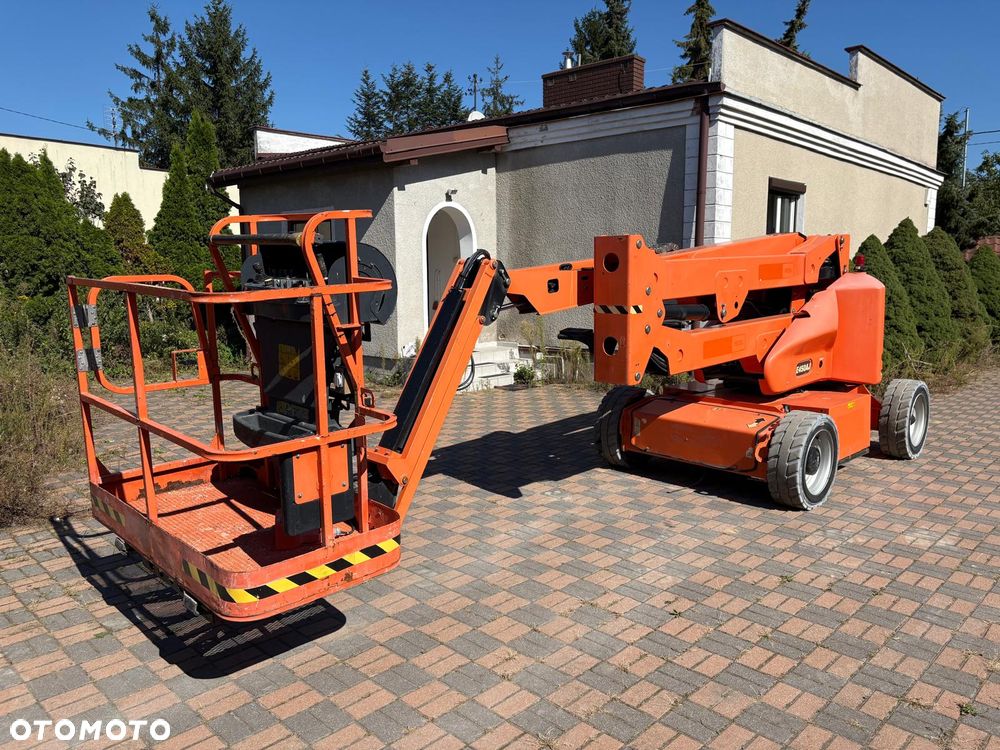 JLG - 1