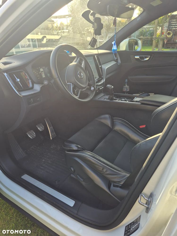 Volvo XC 60 D4 R-Design - 7